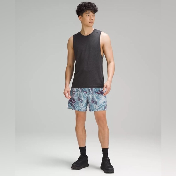 LULULEMON - Men’s - 5” Pace Breaker Short - Flicker Pace Utility Blue Multi - XL - Picture 3 of 7